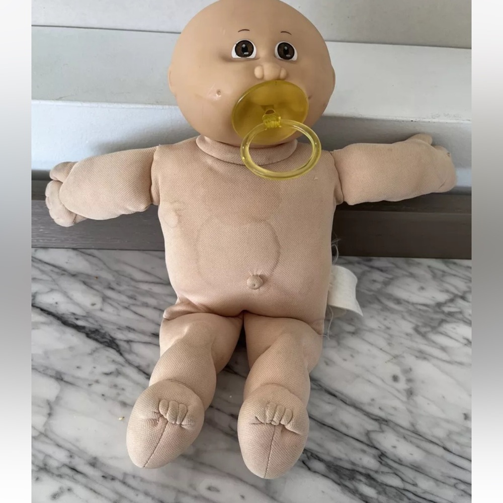 Cabbage Patch Kids Newborn Doll Baby Bald Brown Eyes Pacifier Vintage 80s 1985